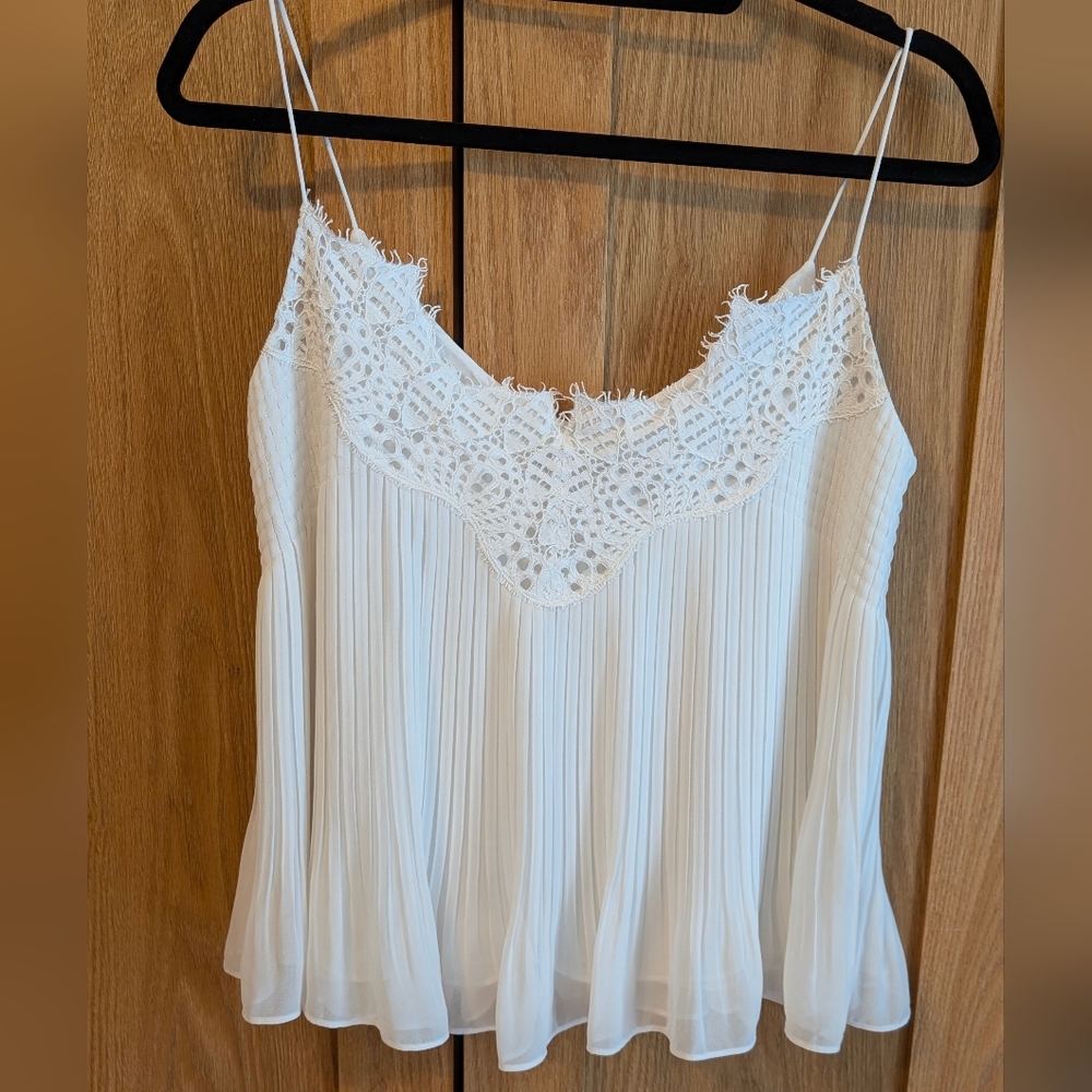 Elegant White Lace Trim Women's Top